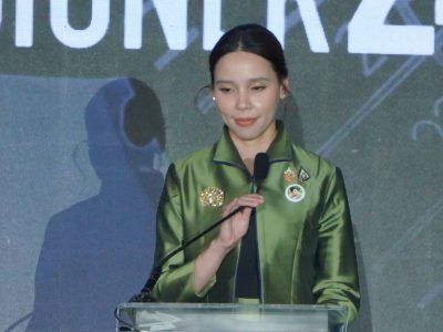 กระทรวงมหาดไทย โดยกรมการพัฒนาชุมชน เปิดตัว 40 ดีไซเนอร์รุ่นใหม่ฝีมือดีจากทั่วประเทศ ร่วมชิงชัยรอบตัดเชือก การประกวดนักออกแบบผ้าไทยใส่ให้สนุกรุ่นใหม่ ระดับประเทศ